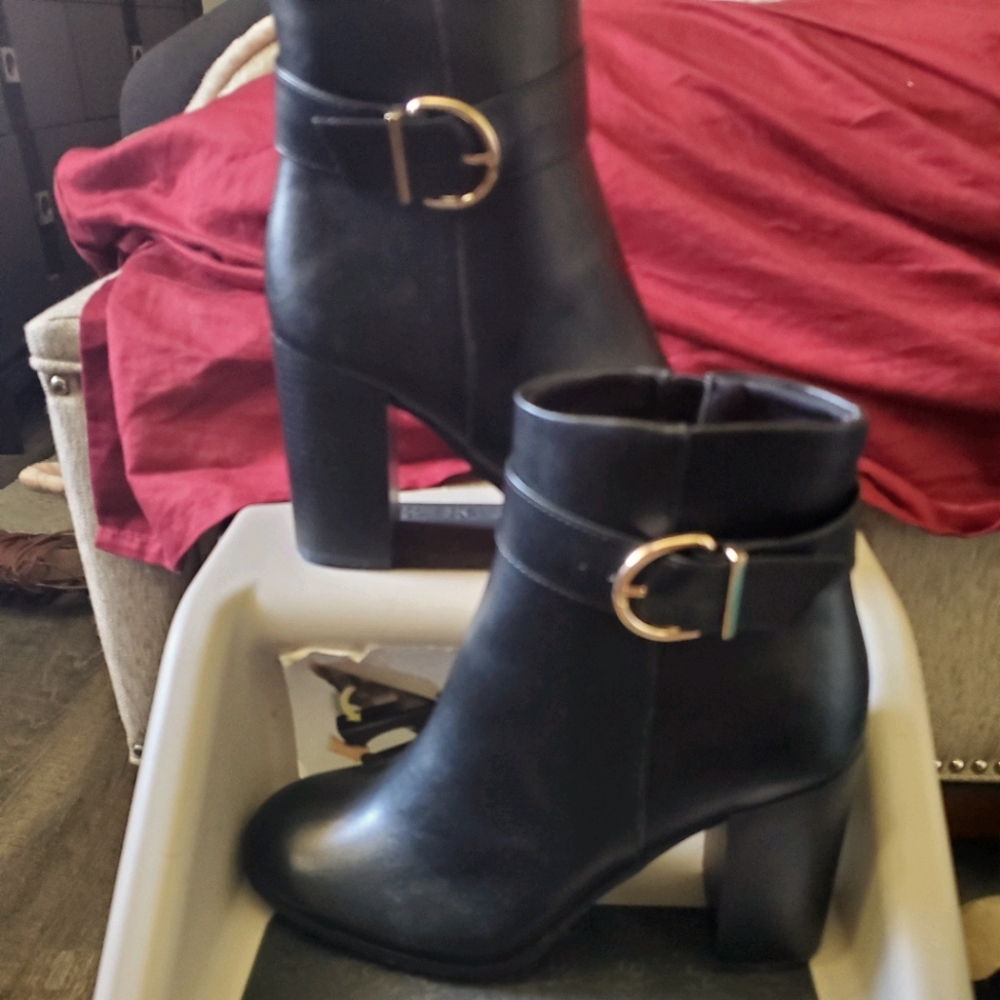 🚫SOLD🚫 ASOS Black ankle boots WW